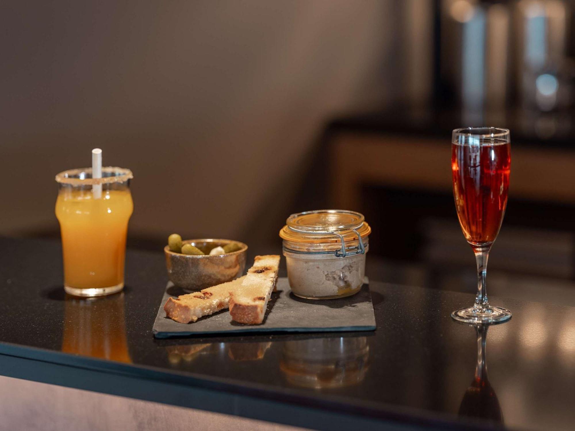 Novotel Paris Val De Fontenay ภายนอก รูปภาพ